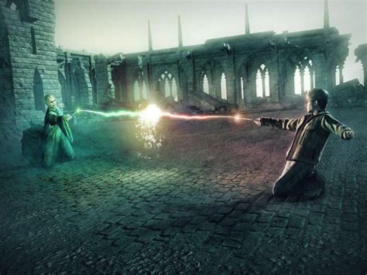 Harry Potter fighting Voldemort